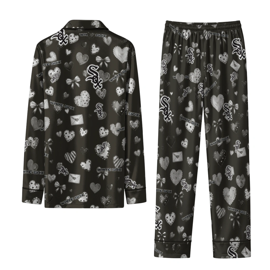 chicago white sox long pajama set personalized heart charms black fashion forward.webp chicago white sox long pajama set personalized heart charms black fashion forward.webp
