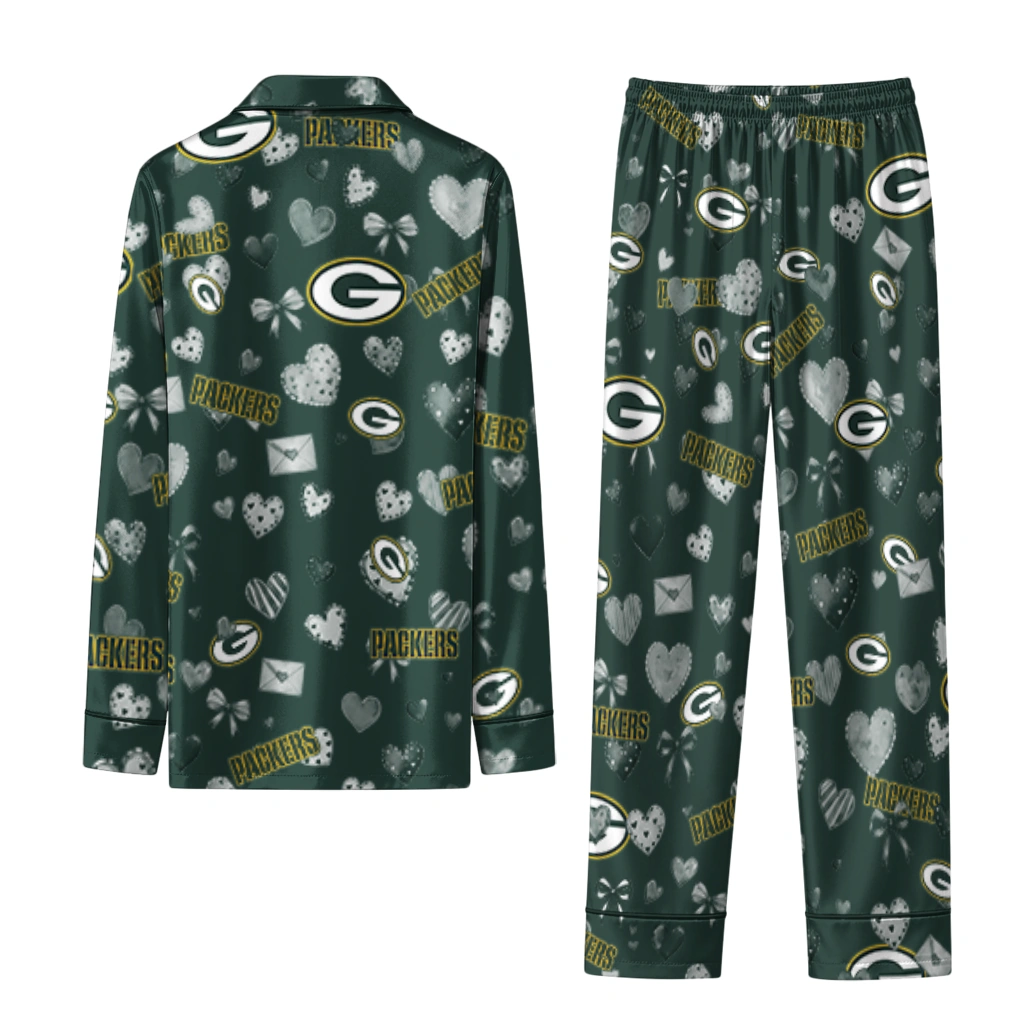 green bay packers long pajama set personalized heart charms green fashion forward.webp green bay packers long pajama set personalized heart charms green fashion forward.webp